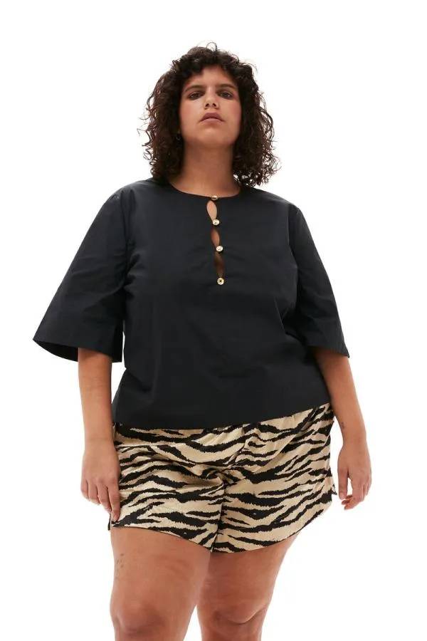 Clothing GANNI Extended Sizes Crinkled Satin Shorts Pale Khaki Clothing GANNI Extended Sizes Crinkled Satin Shorts Pale Khaki