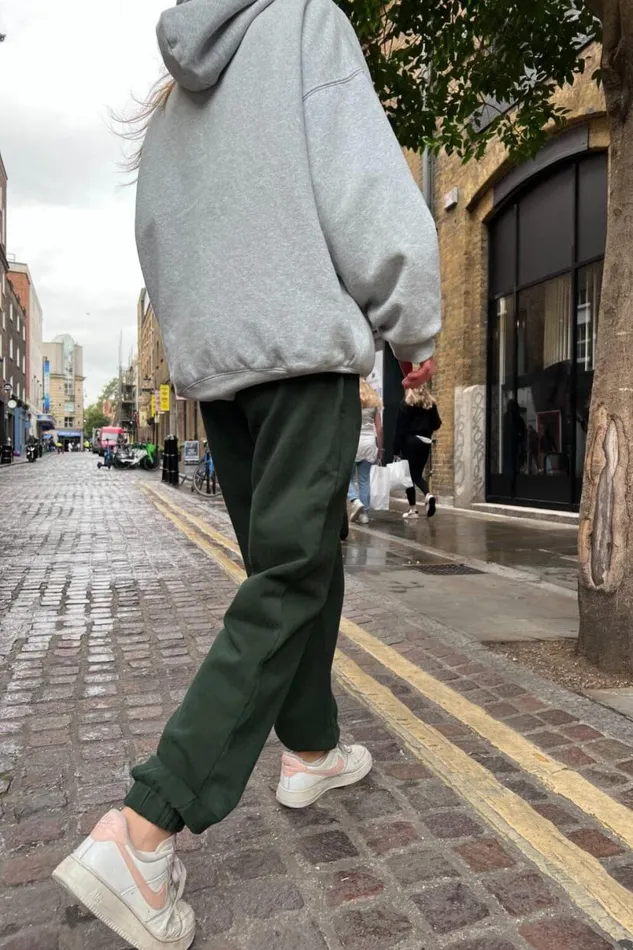 Clothing Rosa Sweatpants Brandy Melville SWEATPANTS and SWEATSHIRTS Clothing Rosa Sweatpants Brandy Melville SWEATPANTS and SWEATSHIRTS