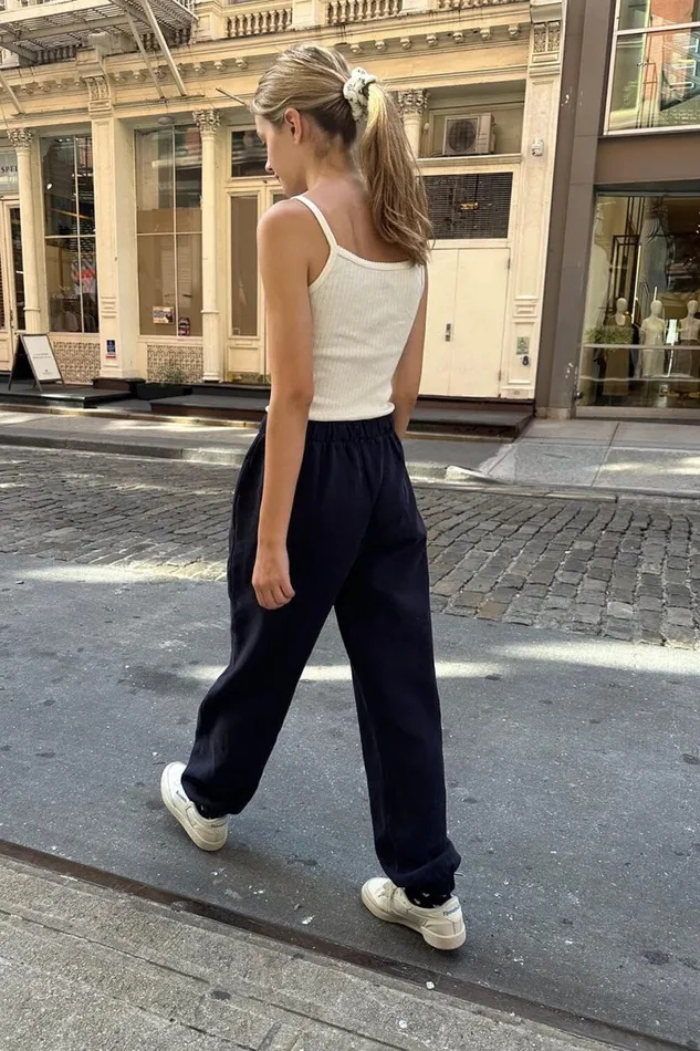 Clothing Rosa Sweatpants Brandy Melville SWEATPANTS and SWEATSHIRTS Clothing Rosa Sweatpants Brandy Melville SWEATPANTS and SWEATSHIRTS