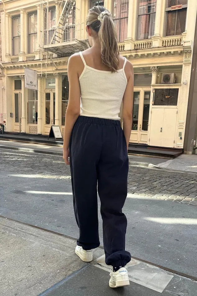 Clothing Rosa Sweatpants Brandy Melville SWEATPANTS and SWEATSHIRTS Clothing Rosa Sweatpants Brandy Melville SWEATPANTS and SWEATSHIRTS