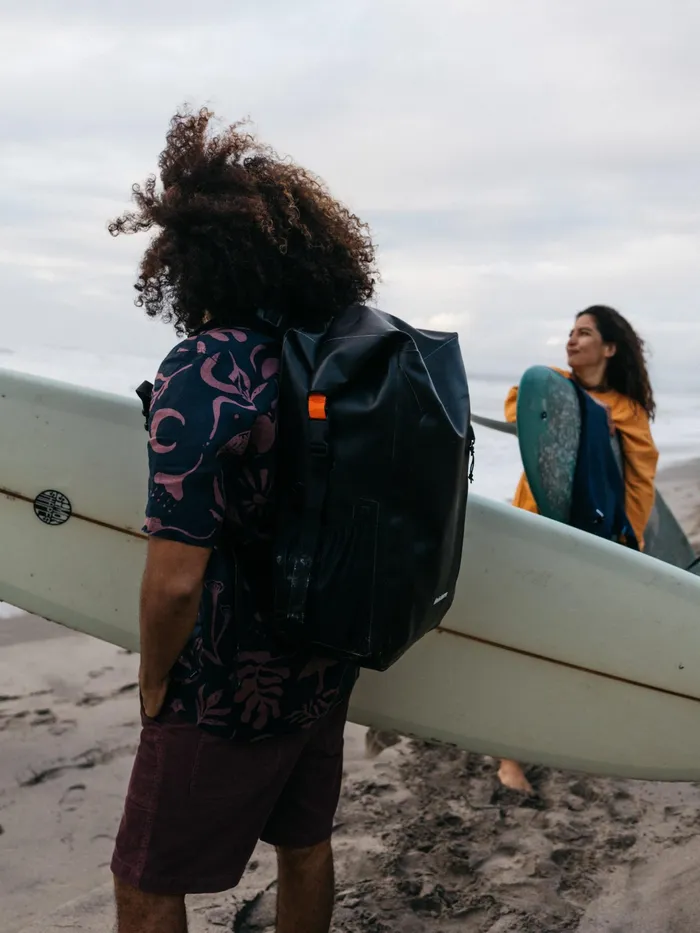 Finisterre Bags MenWomen Drift 30L Waterproof Roll Top Backpack Black