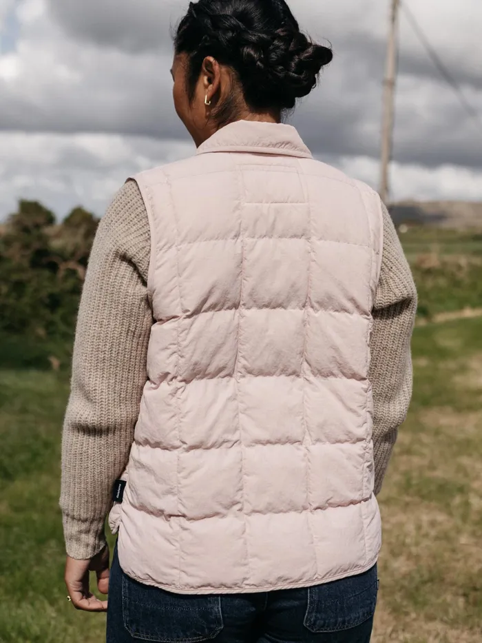 Finisterre Jackets and Coats Women Lapwing Insulated Vest Pink Smoke