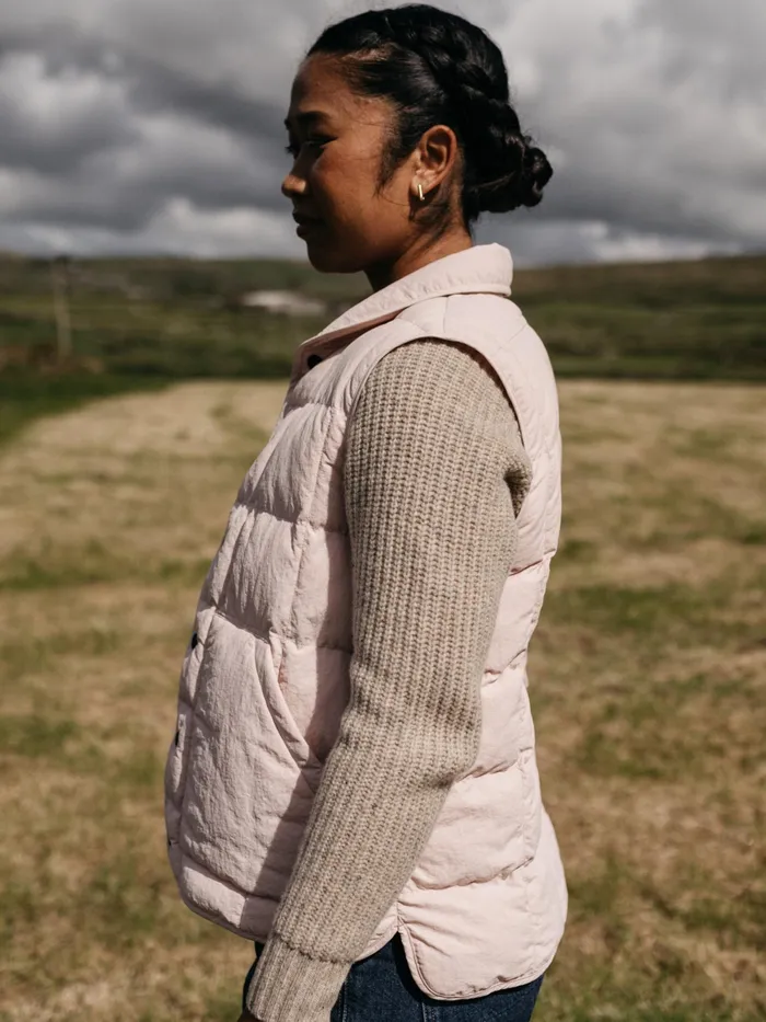 Finisterre Jackets and Coats Women Lapwing Insulated Vest Pink Smoke