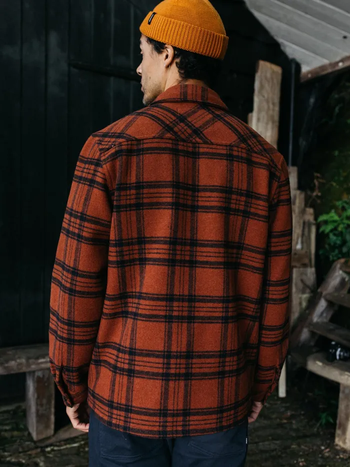 Finisterre Shirts Men Garrick Zip Overshirt Dark Rosewood Check