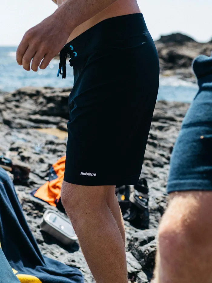 Finisterre Shorts Men Merlin Board Shorts Black