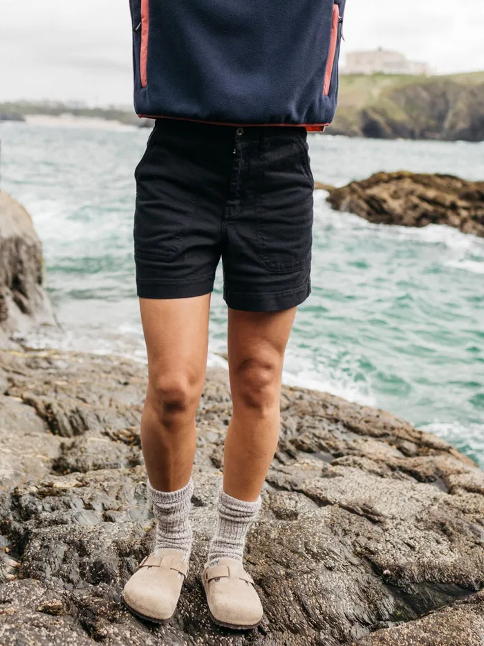Finisterre Shorts Women Yarrel Canvas Shorts Black