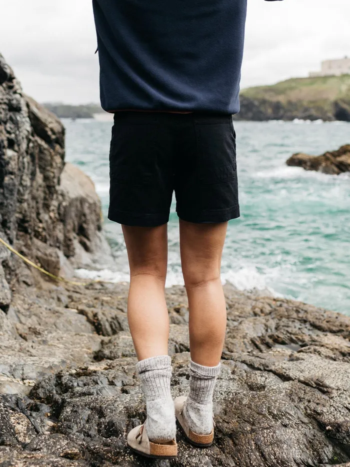 Finisterre Shorts Women Yarrel Canvas Shorts Black