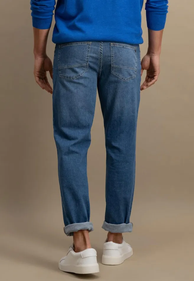FYNCHHATTON Casual Fit Jeans In 5pocket Design Light Bluemid Blue Men Pants