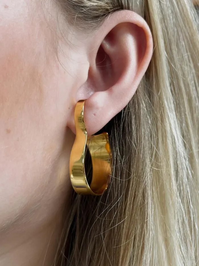 Henrik Vibskov Boutique Lily Concha Hoop 8211 Gold Plated Women Earrings