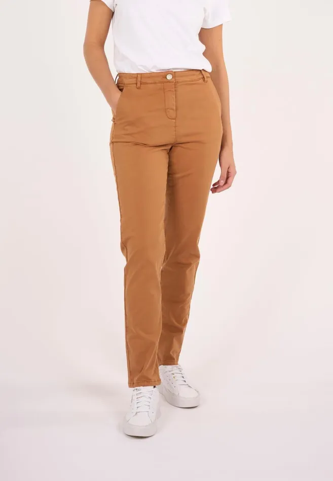 KnowledgeCotton Apparel Pants ALMA Slim Twill Chino Brown Sugar 8211 Women