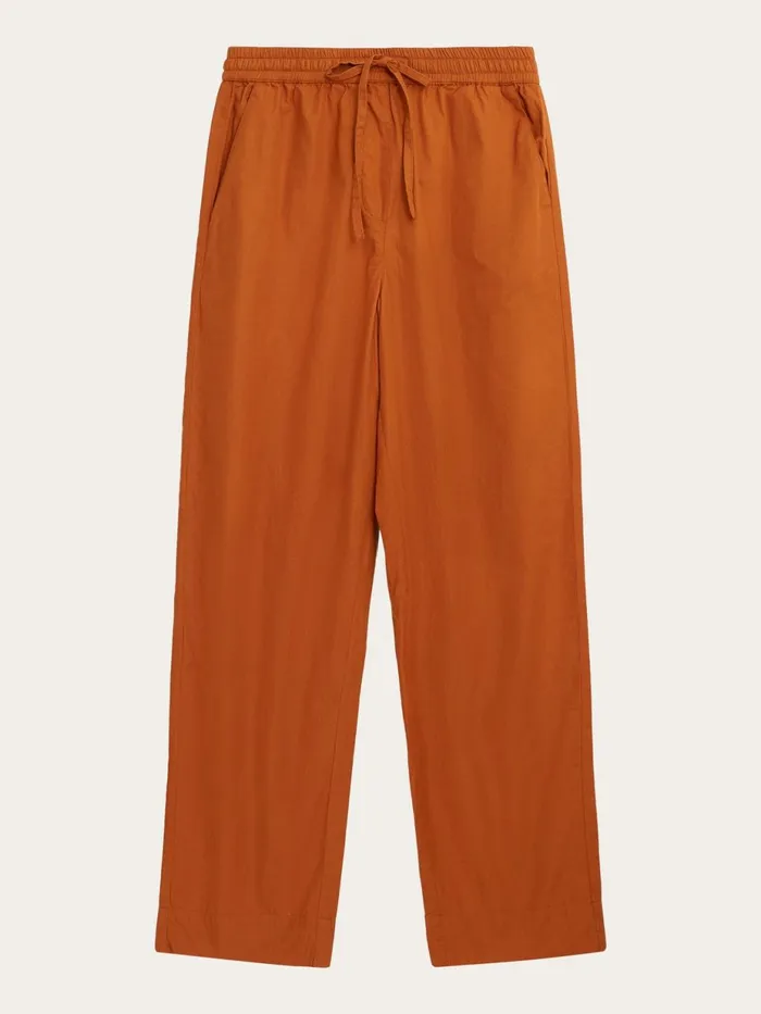 KnowledgeCotton Apparel Pants CHLOE Barrel Highrise Poplin Elastic Waistband Pants Leather Brown 8211 Women KnowledgeCotton Apparel Pants CHLOE Barrel Highrise Poplin Elastic Waistband Pants Leather Brown 8211 Women