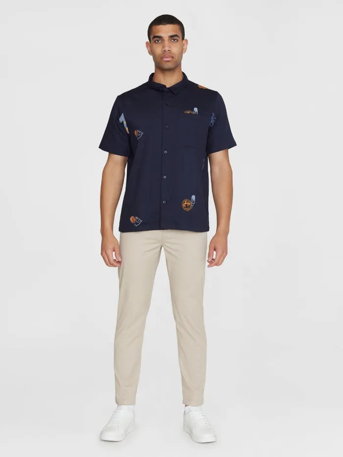 KnowledgeCotton Apparel Shirts Box Fit Short Sleeve Shirt With Embroidery Gotsvegan 8211 Men KnowledgeCotton Apparel Shirts Box Fit Short Sleeve Shirt With Embroidery Gotsvegan 8211 Men