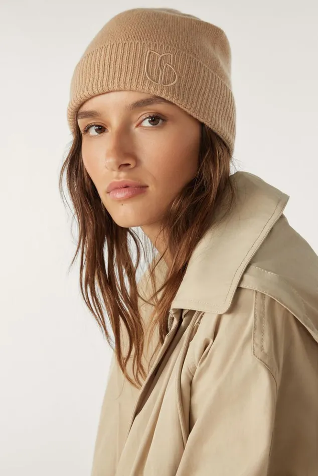 LoboComfortable Beanie Shoes and Accessories Baandsh Scarves and Beanies