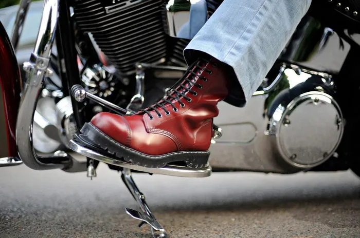 Men Solovair Steel Toe Boots Cherry Red 11 Eye Steel Toe Derby Boot