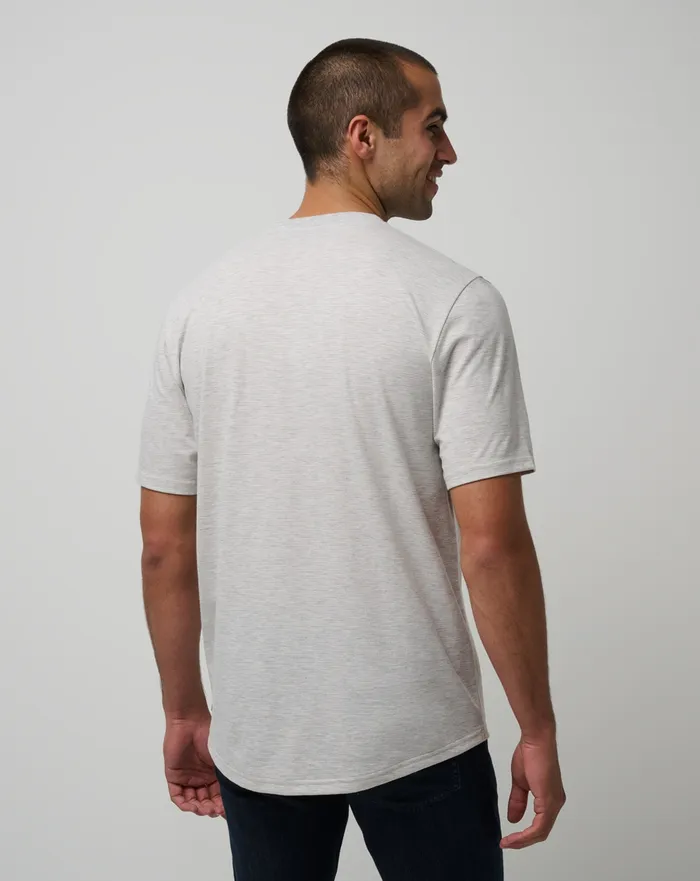 Men Tees TravisMathew ALL ADRIFT TEE Heather Light Grey