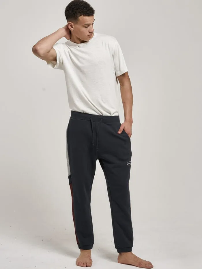 Mens Chariot Panel Fleece Pant Total Eclipse Thrills Pants