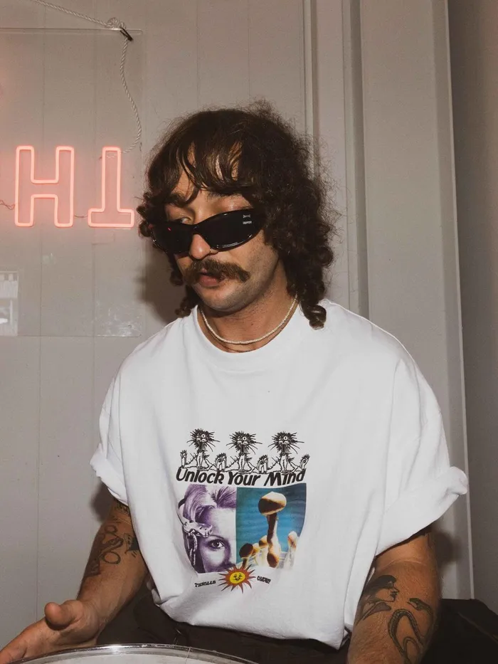 Mens Unlock Your Mind Box Fit Oversize Tee White Thrills Tees and Tank Tops