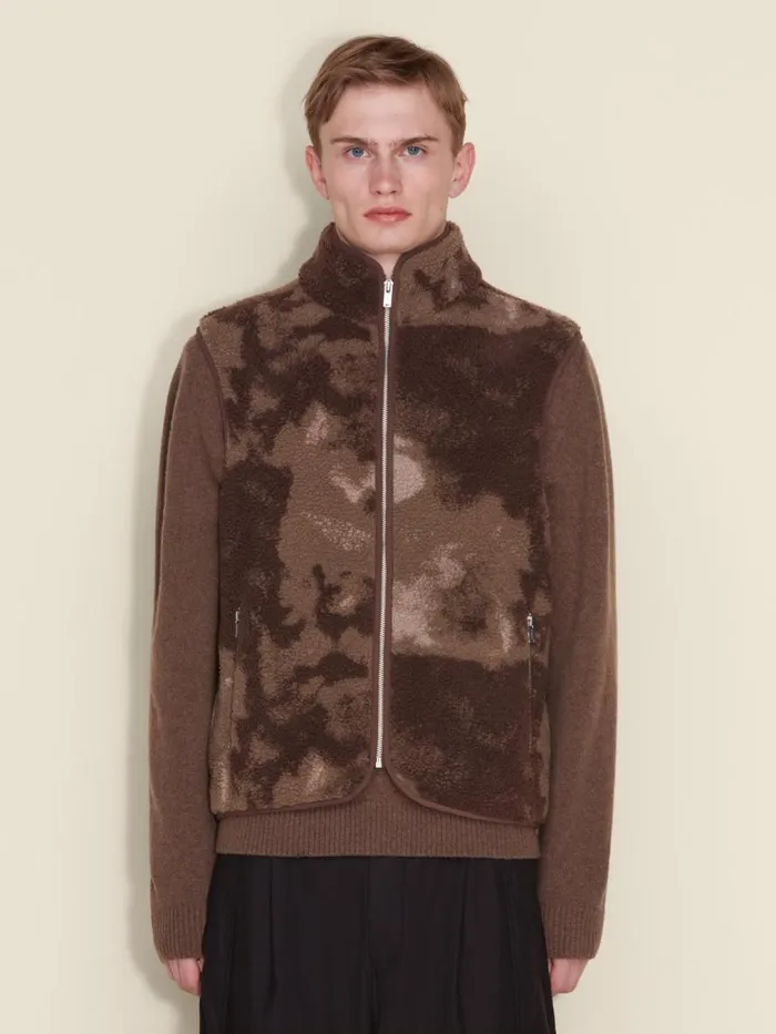 Outerwear Men Holzweiler Min Camo Fleece Vest Brown Mix