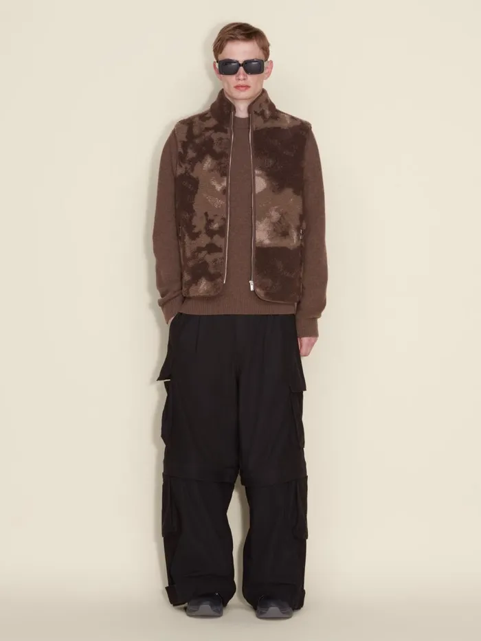 Outerwear Men Holzweiler Min Camo Fleece Vest Brown Mix