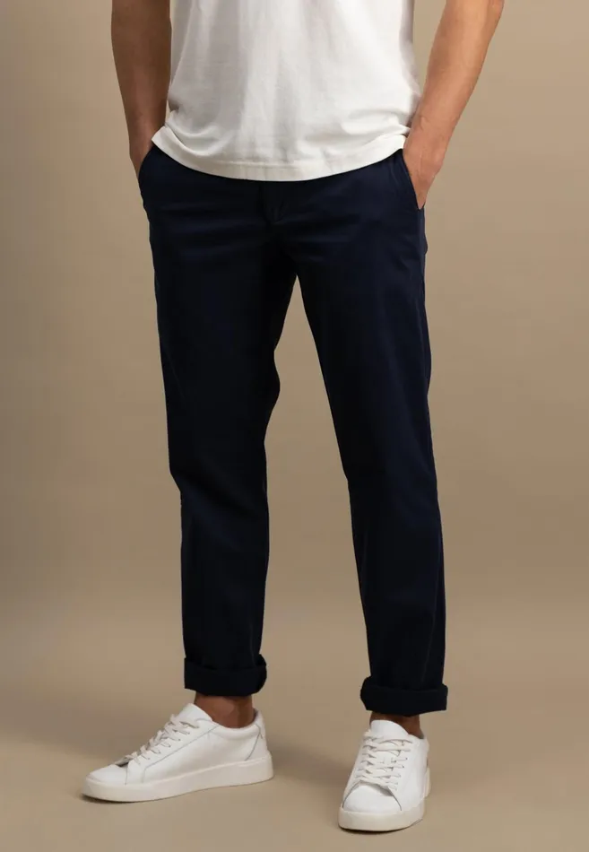 Pants Men FYNCHHATTON CasualFit Chino Pants Made Of Cottonstretch Ecrusummer Breezedark Navydusty Forestbeige