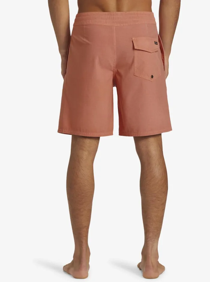 Quiksilver Surfsilk Street Trunk 18034 Boardshorts Canyon Clay Mens Boardshorts Quiksilver Surfsilk Street Trunk 18034 Boardshorts Canyon Clay Mens Boardshorts