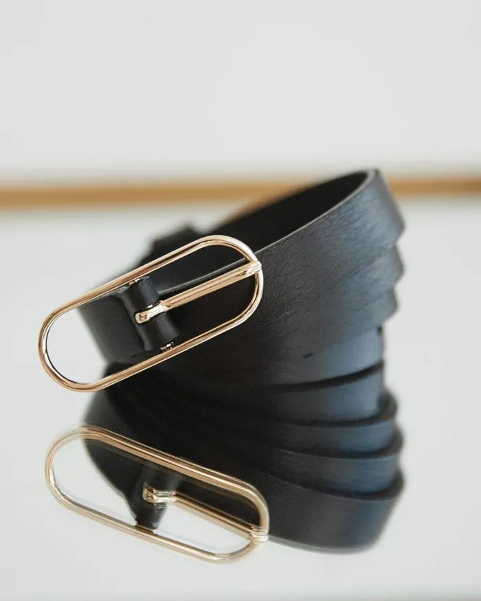 RWandCO Belts Skinny Leather Belt With Oval Buckle Black 8211 Women
