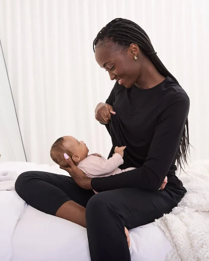 RWandCO Loungewear and Sleepwear LongSleeve Nursing Tee 8211 Thyme Maternity Black 8211 Women RWandCO Loungewear and Sleepwear LongSleeve Nursing Tee 8211 Thyme Maternity Black 8211 Women