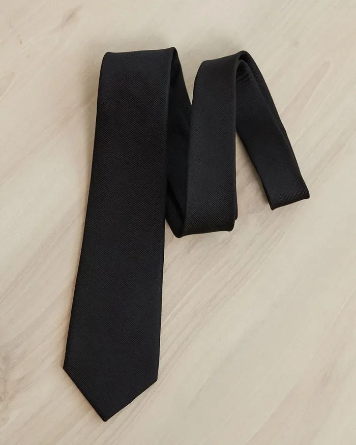 RWandCO Ties and Bow Ties Regular Silk Solid Tie Black 8211 Men