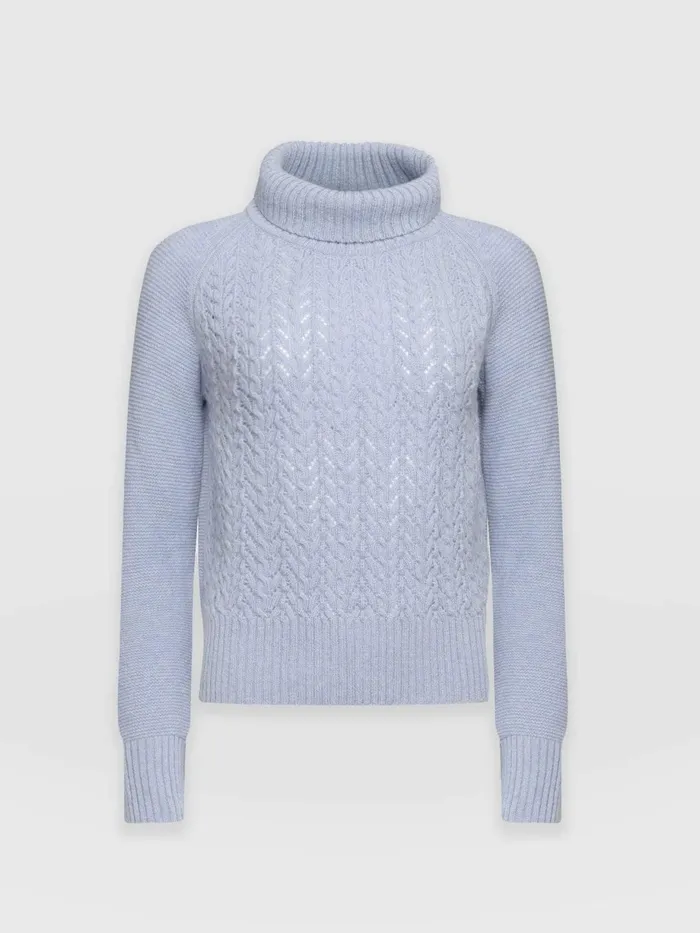 Saint And Sofia Knitwear Women Glen Cable Knit Sweater 8211 Pale Blue Pale Blue