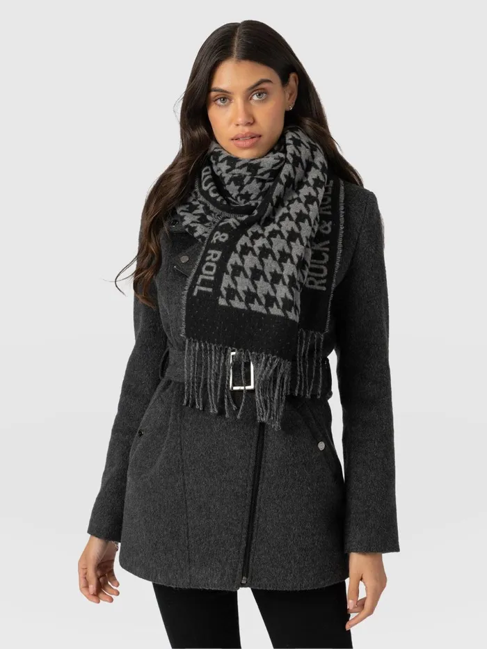 Saint And Sofia Scarves and Hats Women Rock Houndstooth Scarf 8211 BlackGrey Blackgrey Saint And Sofia Scarves and Hats Women Rock Houndstooth Scarf 8211 BlackGrey Blackgrey