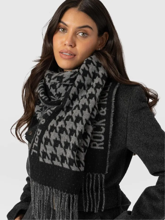 Saint And Sofia Scarves and Hats Women Rock Houndstooth Scarf 8211 BlackGrey Blackgrey