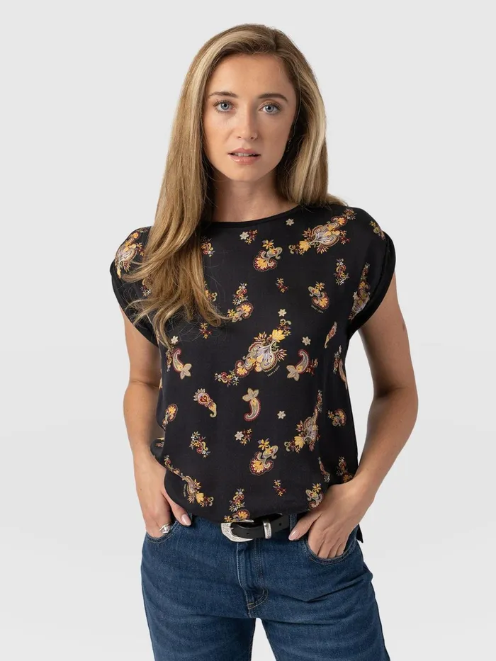 Saint And Sofia TShirts and Tanks Women Turn Up Contrast Tee 8211 Black Paisley Black Paisley Saint And Sofia TShirts and Tanks Women Turn Up Contrast Tee 8211 Black Paisley Black Paisley