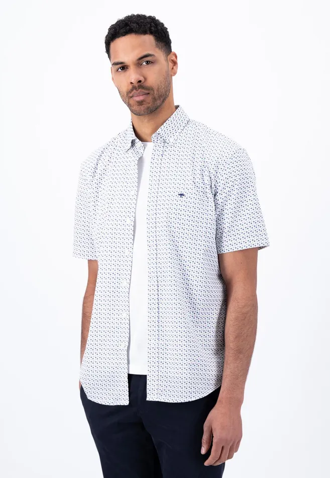 Sale Men FYNCHHATTON Dotted Short sleeved Shirt Made Of Pure Cotton Dusty Lavenderleaf Greenorient Redsummer Breeze Sale Men FYNCHHATTON Dotted Short sleeved Shirt Made Of Pure Cotton Dusty Lavenderleaf Greenorient Redsummer Breeze