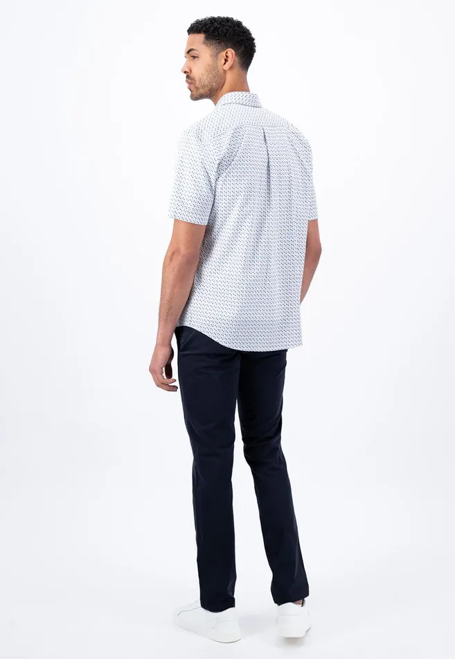 Sale Men FYNCHHATTON Dotted Short sleeved Shirt Made Of Pure Cotton Dusty Lavenderleaf Greenorient Redsummer Breeze Sale Men FYNCHHATTON Dotted Short sleeved Shirt Made Of Pure Cotton Dusty Lavenderleaf Greenorient Redsummer Breeze