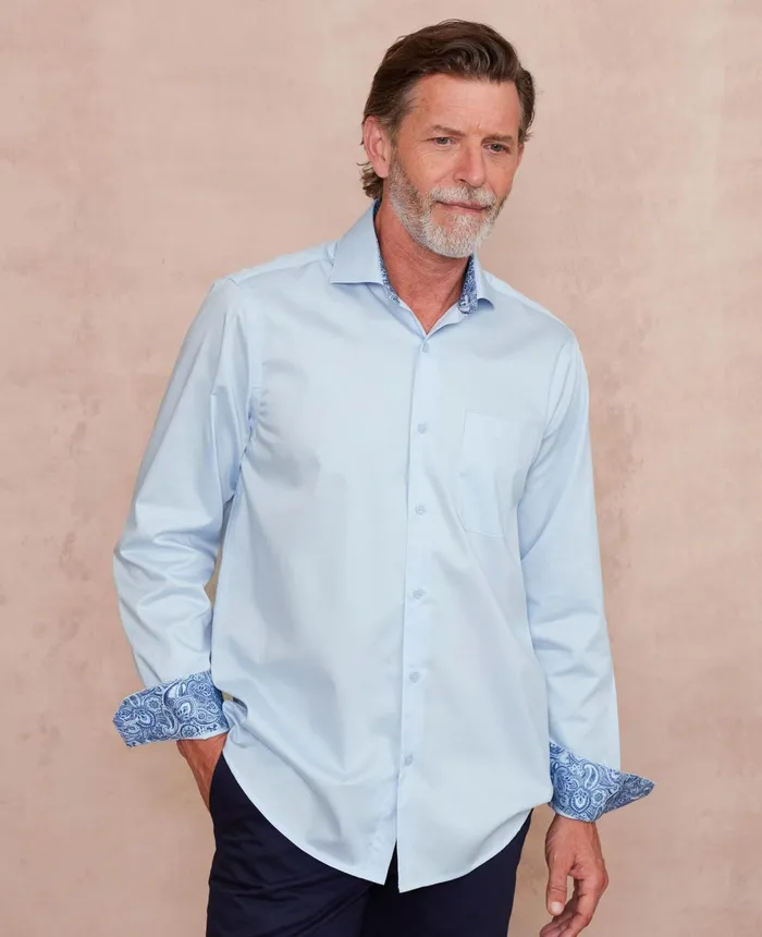 Savile Row Company Pale Blue Cotton Twill Classic Fit SmartCasual Shirt 8211 Single Cuff Pale Blue Twill Men Casual Shirts