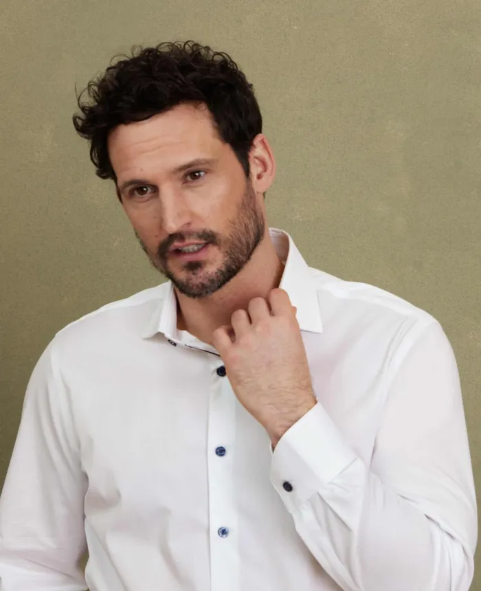 Savile Row Company White Slim Fit Contrast Button SmartCasual Shirt 8211 Single Cuff Navy Buttons Men Casual Shirts