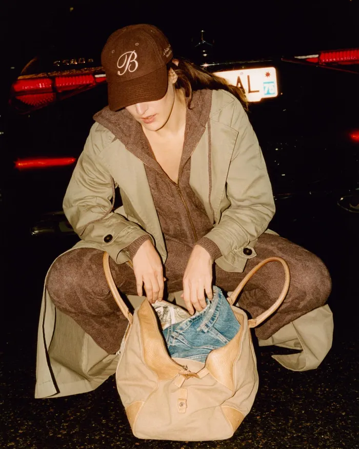 Sporty and Rich Knitwear Women Faubourg Cableknit Wool Cashmere Zip Hoodie 8211 ChocolateCream
