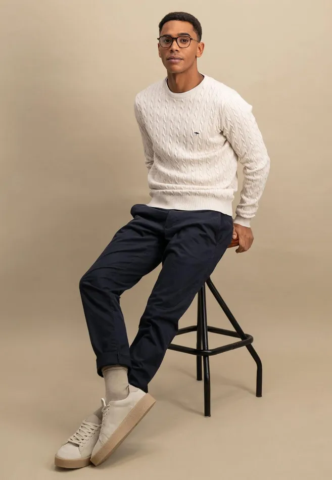 Sweater Men FYNCHHATTON Cotton Sweater With A Cable Knit Pattern Poppy Redstrong Bluenew Offwhiteturf Greennavy