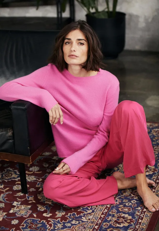 Sweater Women FYNCHHATTON Soft Cashmere Oneck Sweater Pinkblackhot Gingermystic Purpleoffwhitesilver Graycamelsweet Berryspicy Curry Sweater Women FYNCHHATTON Soft Cashmere Oneck Sweater Pinkblackhot Gingermystic Purpleoffwhitesilver Graycamelsweet Berryspicy Curry