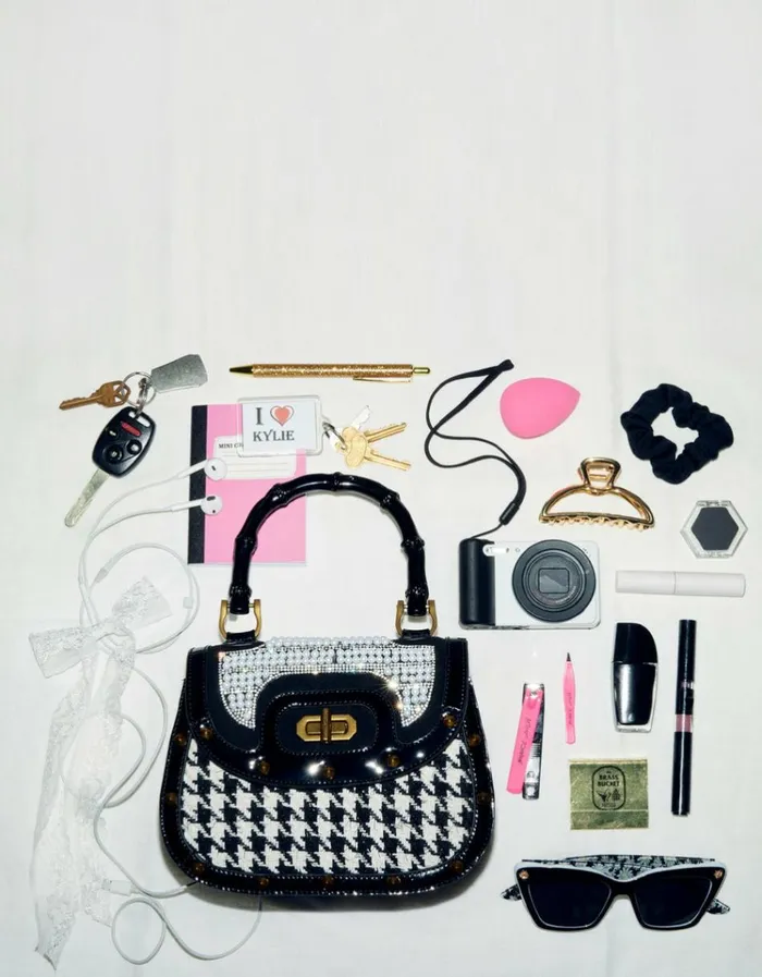 Women A REAL TART MINI FLAP CROSSBODY BLACKWHITE Black White Betsey Johnson Women A REAL TART MINI FLAP CROSSBODY BLACKWHITE Black White Betsey Johnson