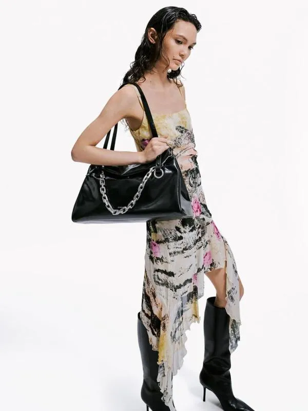 Women Andromeda ChunkyChain Trapeze Tote Bag 8211 Noir CHARLES and KEITH Slouchy Bags