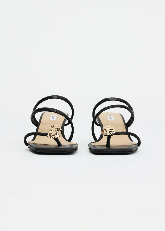 Women GATESIDE LOW HEEL Black Acler Shoes