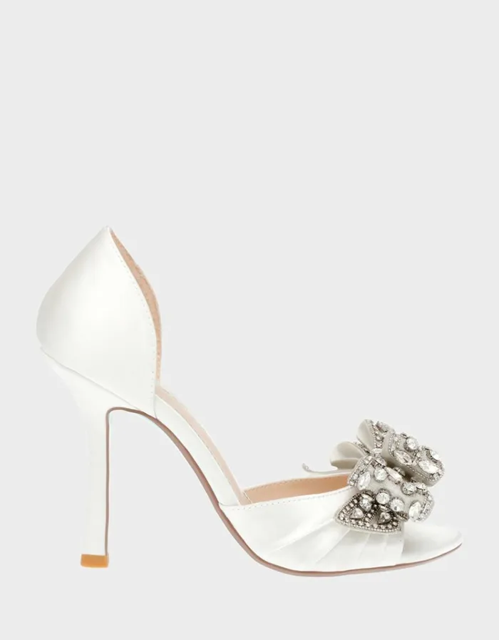 Women LANDN IVORY Ivory Betsey Johnson