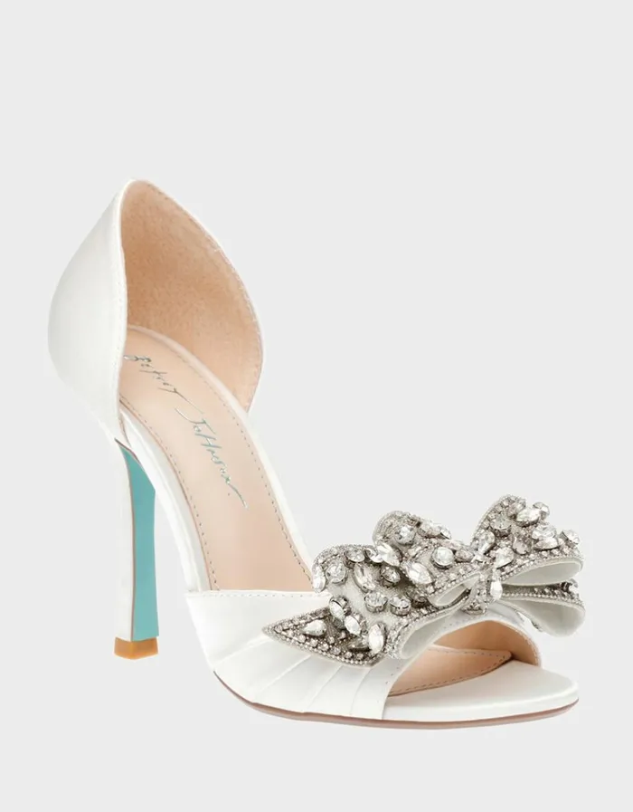 Women LANDN IVORY Ivory Betsey Johnson