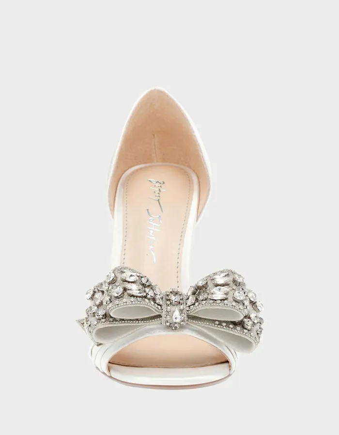 Women LANDN IVORY Ivory Betsey Johnson