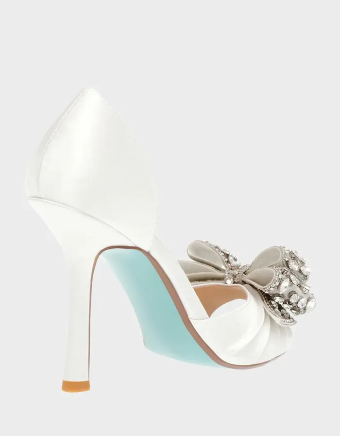Women LANDN IVORY Ivory Betsey Johnson
