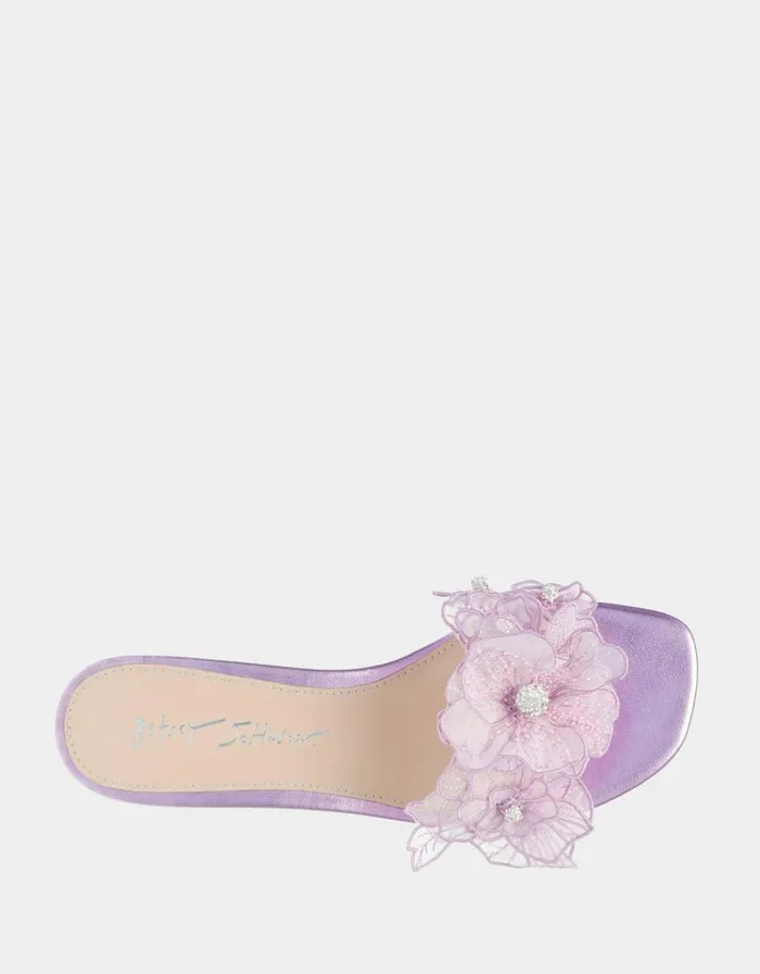 Women LIAM LILAC Lilac Betsey Johnson