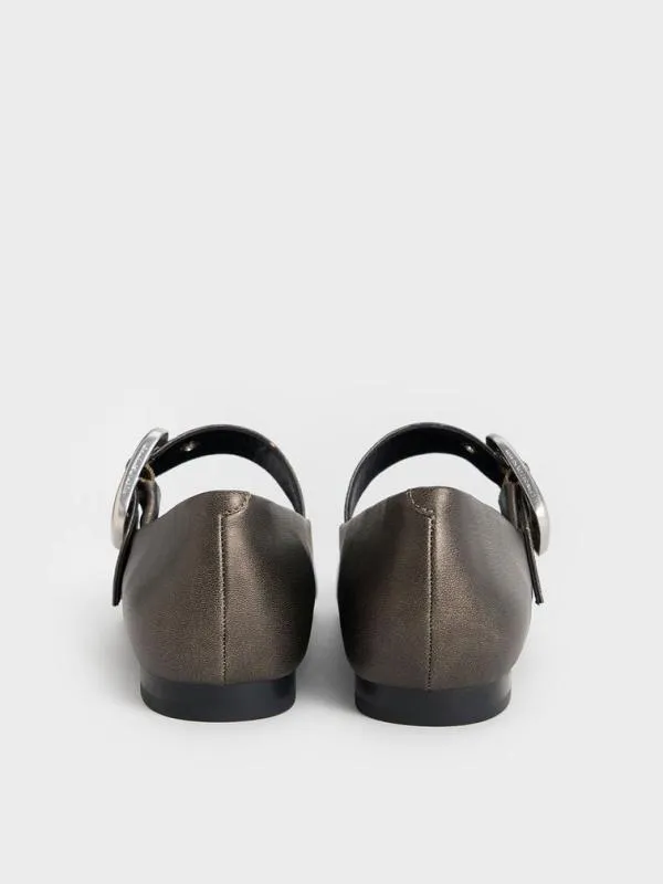 Women Masei Metallic GrommetStrap Mary Janes 8211 Silver CHARLES and KEITH Flats