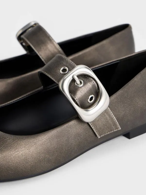 Women Masei Metallic GrommetStrap Mary Janes 8211 Silver CHARLES and KEITH Flats
