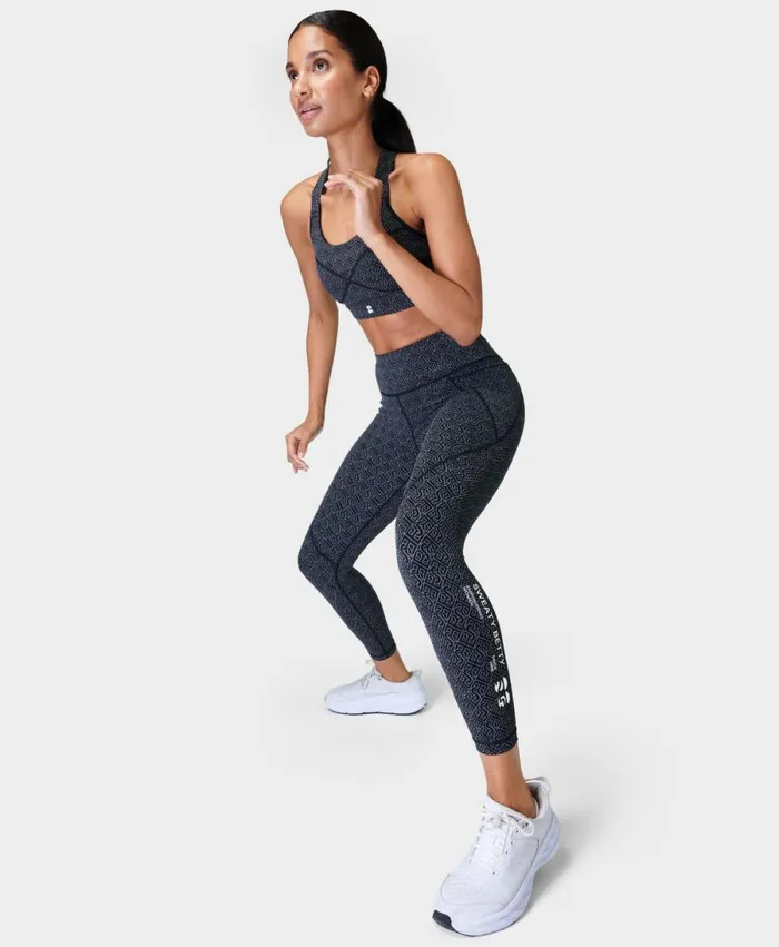 Women Power 78 Reflective Gym Leggings Black Chain Reflective Print Sweaty Betty Pocketed Women Power 78 Reflective Gym Leggings Black Chain Reflective Print Sweaty Betty Pocketed